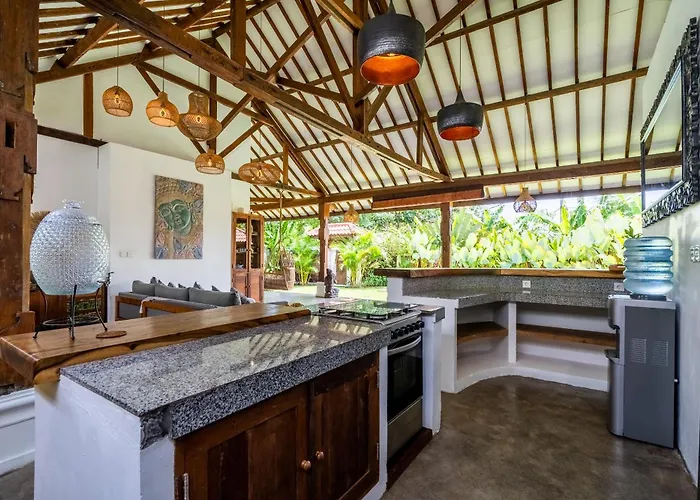 Penyu - Spacious 2br With Private Pool - Center Bingin *