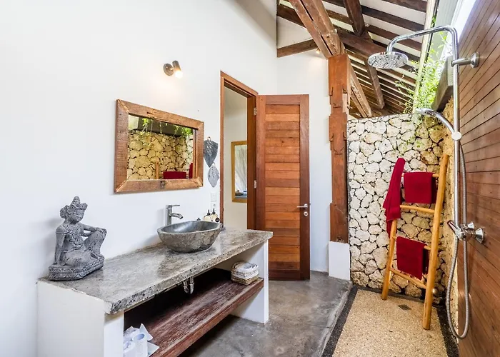 Penyu - Spacious 2br With Private Pool - Center Bingin
