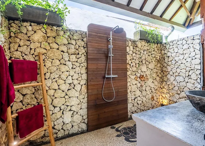 Villa Penyu - Spacious 2br With Private Pool - Center Bingin