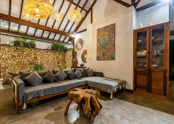 Villa Penyu - Spacious 2br With Private Pool - Center Bingin